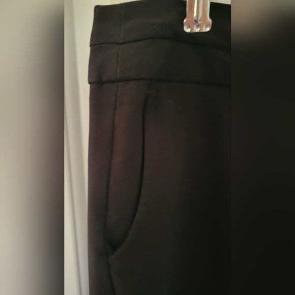 George Classic Black Women’s Capri Pants | Size 6 - Picture 2 of 6